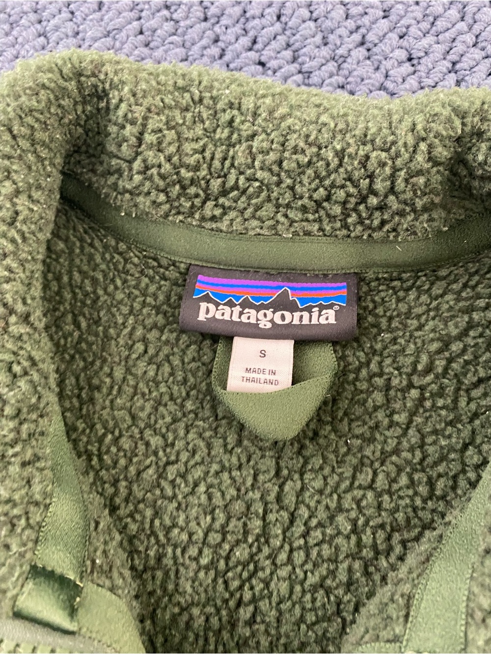Paragonia Fleece Jumper - Picture 2 of 9